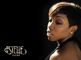 Efeméride musical 18 de enero Estelle