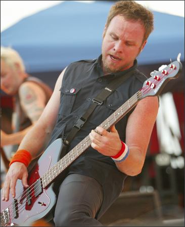Efeméride musical 10 de marzo Jeff Ament